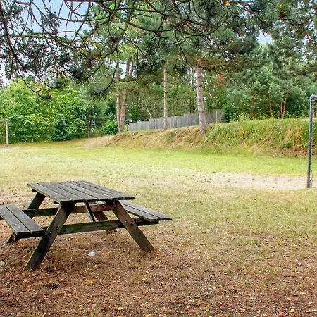 2 Bedroom Lovely In *