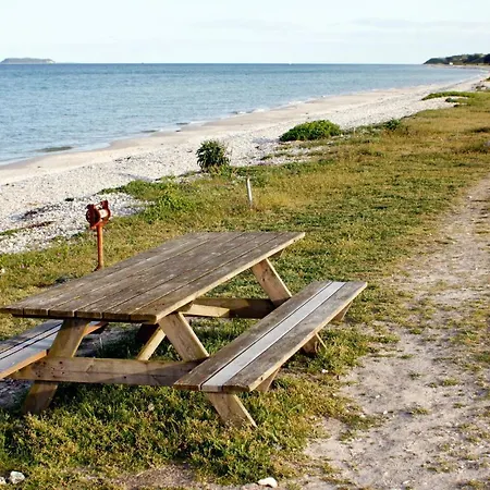 2 Bedroom Lovely In 펜션 *