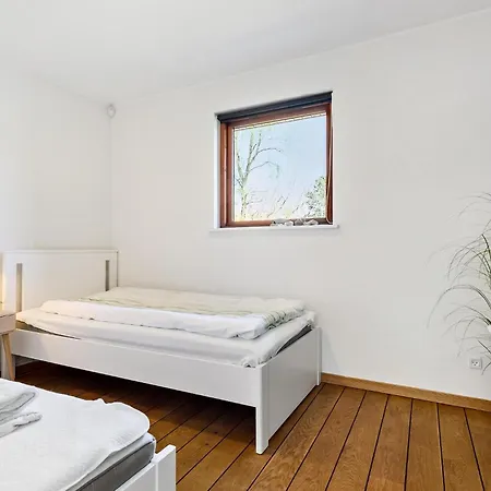 2 Bedroom Lovely In 度假居