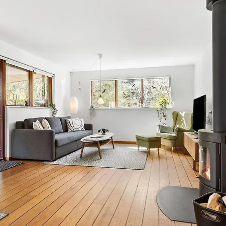 2 Bedroom Lovely In 펜션