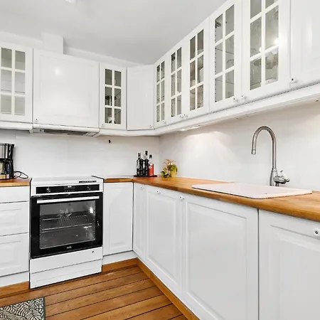 2 Bedroom Lovely In